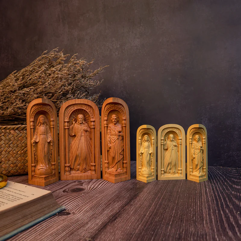 Hand-Carved Travel Triptych Altar: The Holy Family at Your Side - Image 4